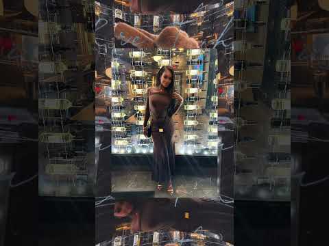 Beauty you're born with, but brains you earn.