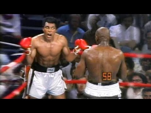 When Muhammad Ali Boxed The Hardest Punching Heavyweight Ever!