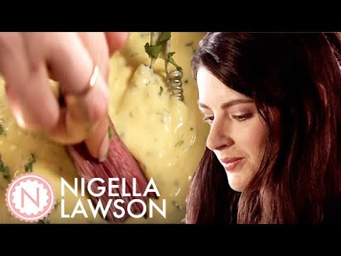 Nigella Lawson’s Beef with Simple Sauce Bearnaise | Nigella Bites