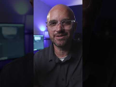 What's the best camera under $1,000 in 2025 for video or YouTube? Powershot V1 vs Sony ZVE10ii