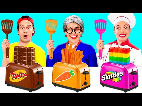 Eu vs Minha Vó No Desafio De Culinária | Batalha na Cozinha Com Aparelhos Secretos BaRaDa Challenge