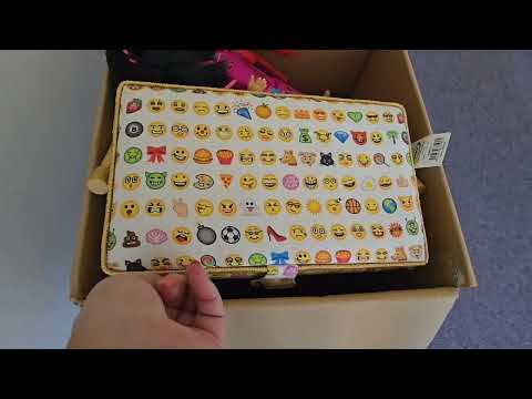 Это я нашла на свалке и забрала ! Микица прыгает от счастья . Элла Австралия