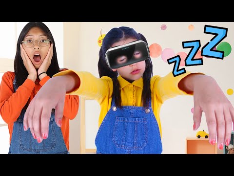 Ellie Wendy & Bobby Trapped in VR Game Adventure