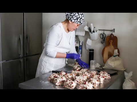 【代々木公園・フミグラフィコ】SNSで世界のパン職人から独学した女性店主によるサワードゥ（手作り発酵種のパン）作りに密着！ASMR