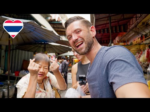Street Food HEAVEN in Old Town BANGKOK’S Best Morning Market 🇹🇭 Trok Mor Morning Market