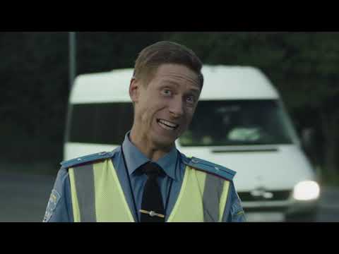 Гаишник спалился на взятке. Какое наказание придумала дежурная часть? | На Троих приколы 2021