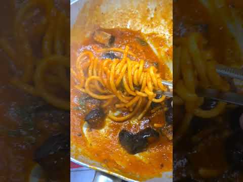 Bigoli with Aubergine 🍆 🍝🇮🇹 @DiwasCucina #shorts #youtubeshorts #giallozafferano #viral #trending