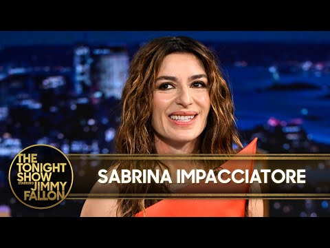 Sabrina Impacciatore Had an Awkward Moment While Meeting Jason Momoa, Talks The Paper (Extended)