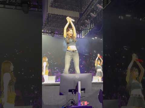 Tzuyu Dancing “Feel Special” at the Encore 💖✨ | TWICE