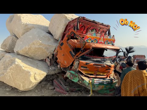 Extreme Heavy-Duty Restoration: Mountain Wrecked Truck Recovered, Re-Forged & Fully Rebuilt