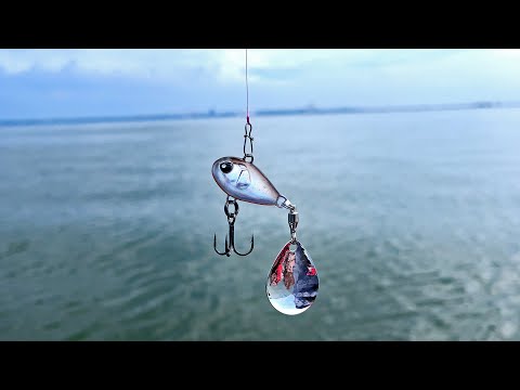 Вот он какой ЖОР КРУПНОГО ОКУНЯ .. ПЕРЕД ГРОЗОЙ!! Рыбалка на спиннинг. Тейл-спиннер