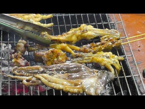 Vietnamese Street Food - Chicken wings, spares, Canh ga chien, suon non lon,  Xien gan cat  Ho Chi