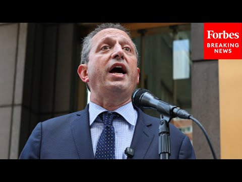 BREAKING NEWS: NYC Comptroller Brad Lander Holds Briefing After Being Arrested By ICE At Courthouse