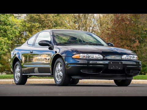 The Sad Story of the Last Oldsmobile: the 2004 Oldsmobile Alero (with 300 miles!)