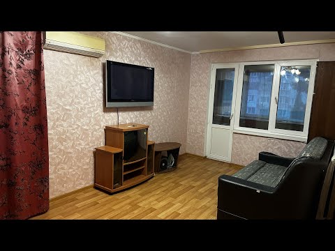 Крым. Показываю квартиру, в которой мы жили в Алуште. Восточная набережная и магазин в Кипарисном.