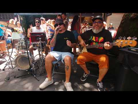 REGGAETOWN NA CALÇADA (Café Marcelino)