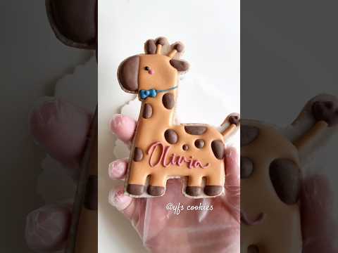 🦒Cute giraffe cookie decorating with royal icing #cookiedecorating #diy #cookies #royalicing
