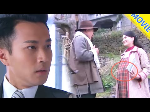 Seven months after divorce, he sees her pregnant in the hospital and breaks down.