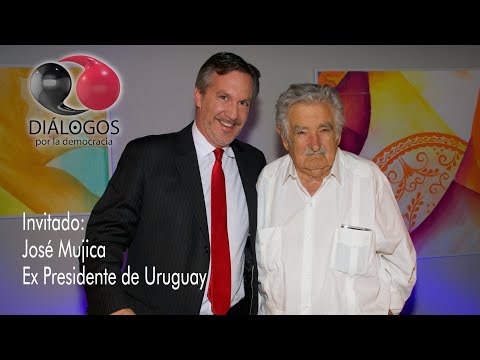 Diálogos por la Democracia John Ackerman y José Mújica