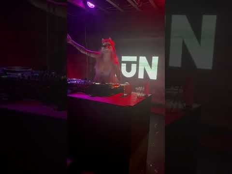 The electronic goddess LŪN in Vancouver, BC 11/05/22