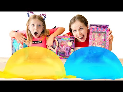 Милана и МАМА СДЕЛАЛИ СЛАЙМ из КОСМЕТИКИ МИЛАНЫ! #2 Что У них Вышло? Makeup Slime