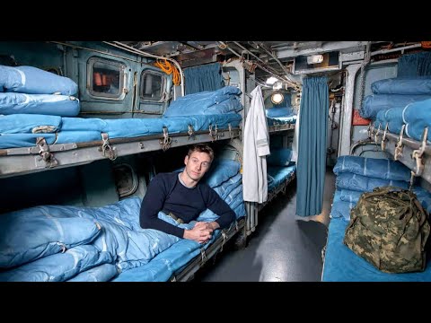 Inside the Hidden Rooms of an Aircraft Carrier – Secrets You Were Never Meant to See!