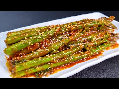 아스파라거스를 이렇게 무쳤더니 맛있다고 난리났어요