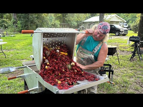Big Crawfish Boil with Bruce Mitchell
