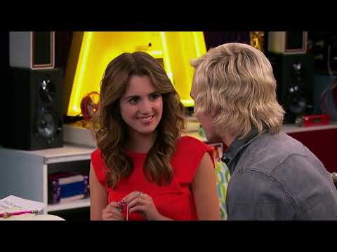 Austin and Ally being Married for 4 seasons straight