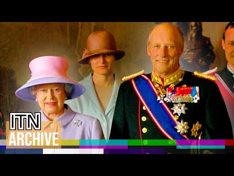 King Harald V Hosts Queen Elizabeth II in Norway (2001)