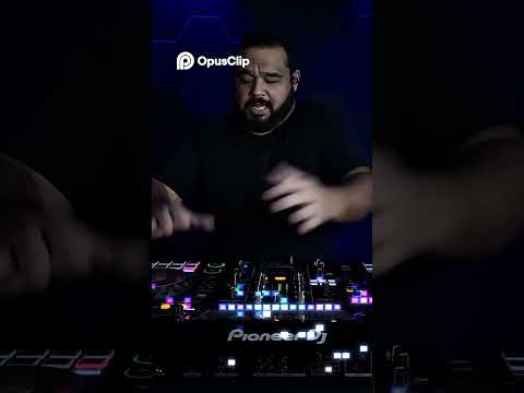 No passinho do bonequinho! @OsHawaianos são eternos!!! #dj #funk #nostalgia