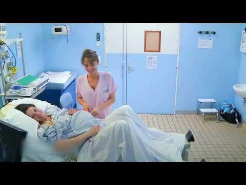 Elle perd du sang, hurle, supplie… et accouche sans péridurale 👼