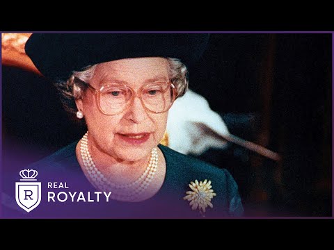 Annus Horribilis: How 1992 Changed The Monarchy Forever | The Queen's Worst Year | Real Royalty
