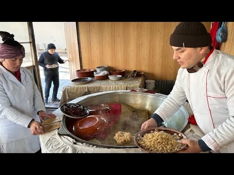 There's always a line for this Plov! Zigir Samarkand Plov! Samarkand! Uzbekistan!