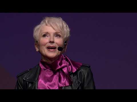 Почему я не боюсь стареть? | Ольга Шатыко | TEDxMinskWomen