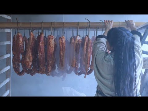 When steamed rice in clay pot meets peppered pork tripe stew chicken,still no story! | LiziqiChannel