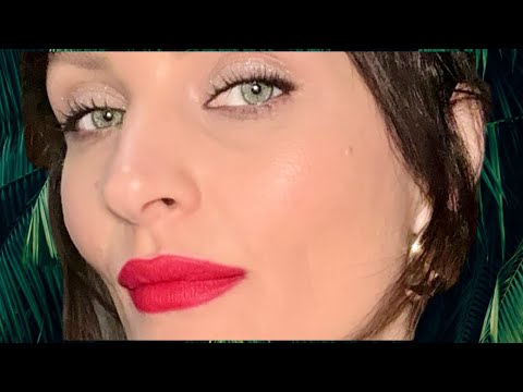 Matte Lipstick to cheat your fullest lips ever