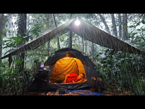 CAMPING DURING THE CRAZIEST RAIN WITH THUNDER ‼️DIFFICULTY IN BUILDING SHELTER.