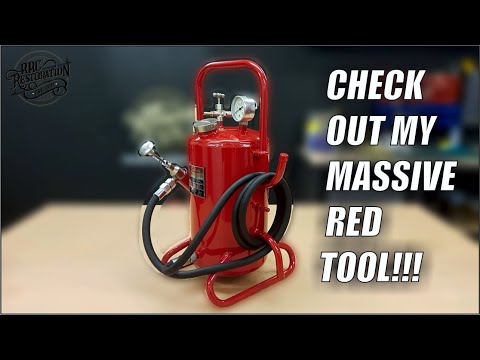 Vintage Grease Gun - Perfect Restoration