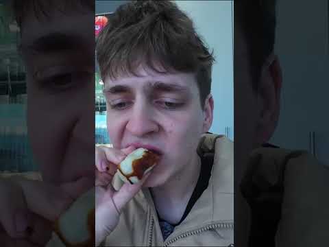 Trying the legendary Aussie Steamed Dim Sim! #food #australia