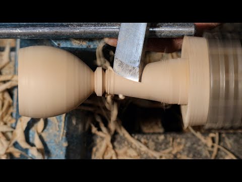 Richard Raffan on turning a scoop