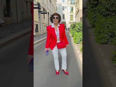 Milan Street Style Spring 2025 #milanfashion #spring2025fashion #fashioninspiration #vogue #musica