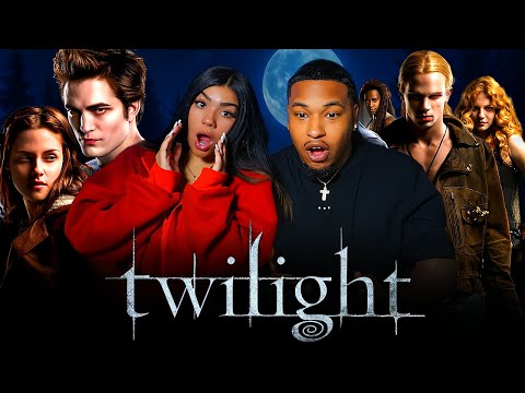 First Time Watching TWILIGHT (2008)… The Chemistry Is AWKWARD But Iconic