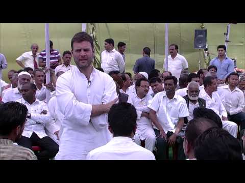 Rahul Gandhi's interaction with Artisans & Crafts Labourers at Moradabad on March 29, 2014