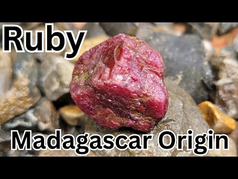 Ruby from Madagascar | Unexpected Cracks & Final Recovery | Gemstone Cutting and Polishing