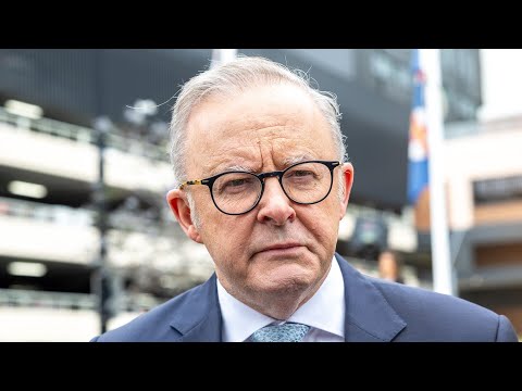 Calls for Anthony Albanese to ‘resign’ amid Bondi terrorist incident