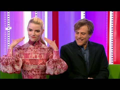 EMMA  Anya Taylor-Joy & Johnny Flynn interview  [ subtitled ]