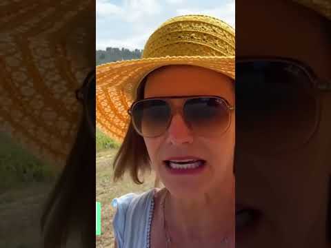 Who loves a good European flea market as much as I do?!