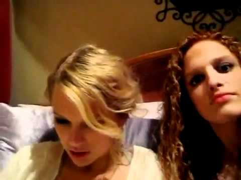 Taylor Swift & Abigail Singing On Taylor's Bed