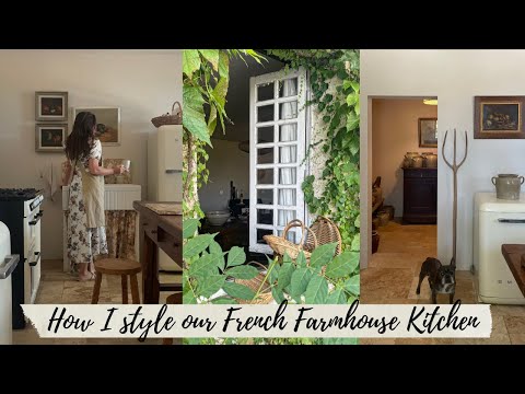 French farmhouse country kitchen without cabinets?